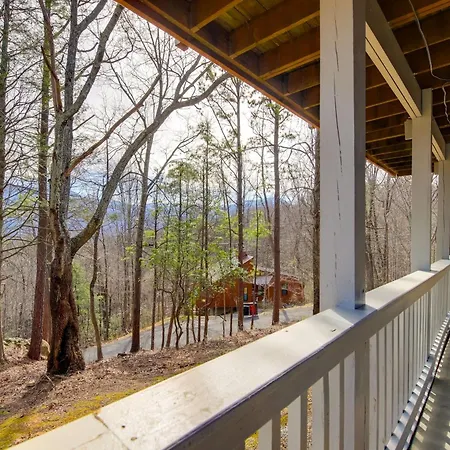 Gatlinburg Mountain Cabin With Hot Tub, Deck And Games Exterior photo