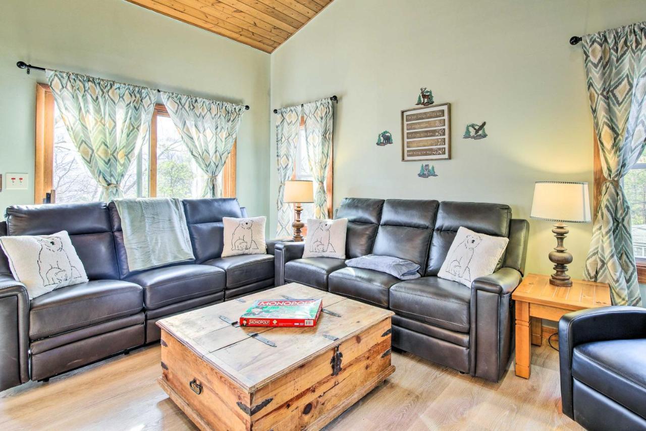 Hébergement de vacances Mountain With Hot Tub, Deck And Games *
