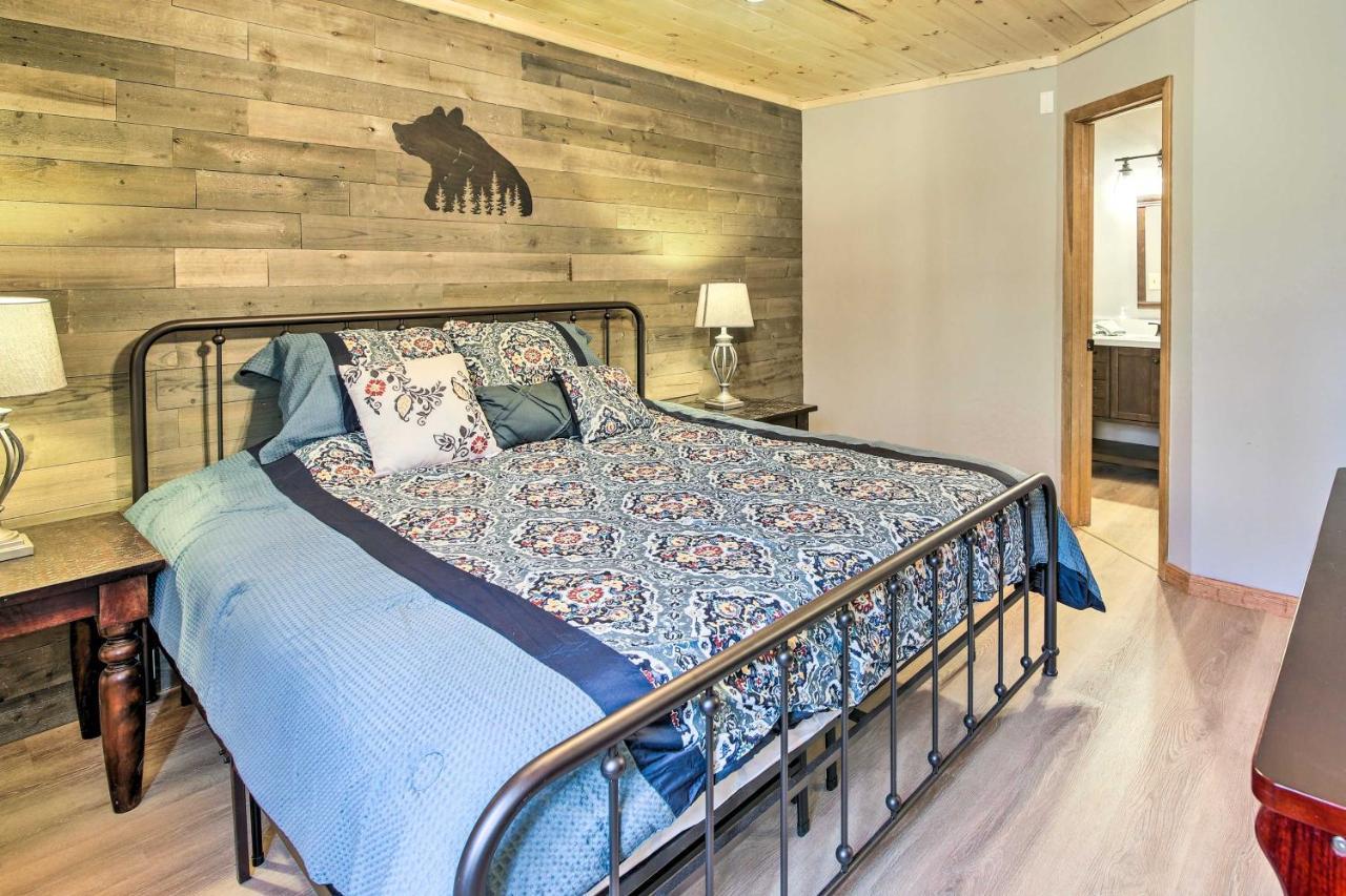 Mountain With Hot Tub, Deck And Games Hébergement de vacances