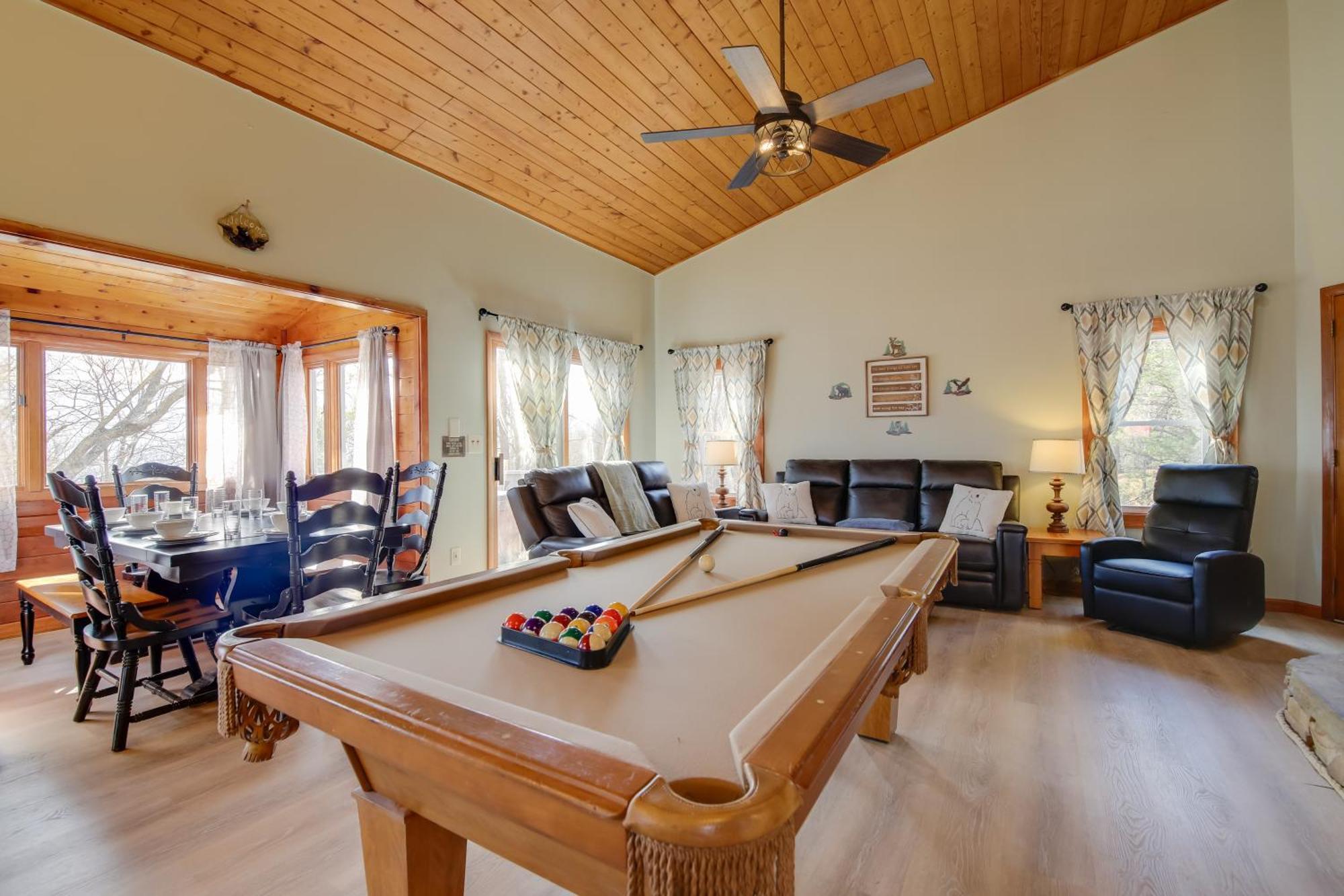 Mountain With Hot Tub, Deck And Games