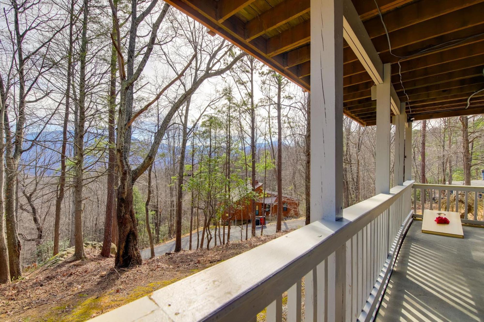 Mountain With Hot Tub, Deck And Games Ferienhaus *