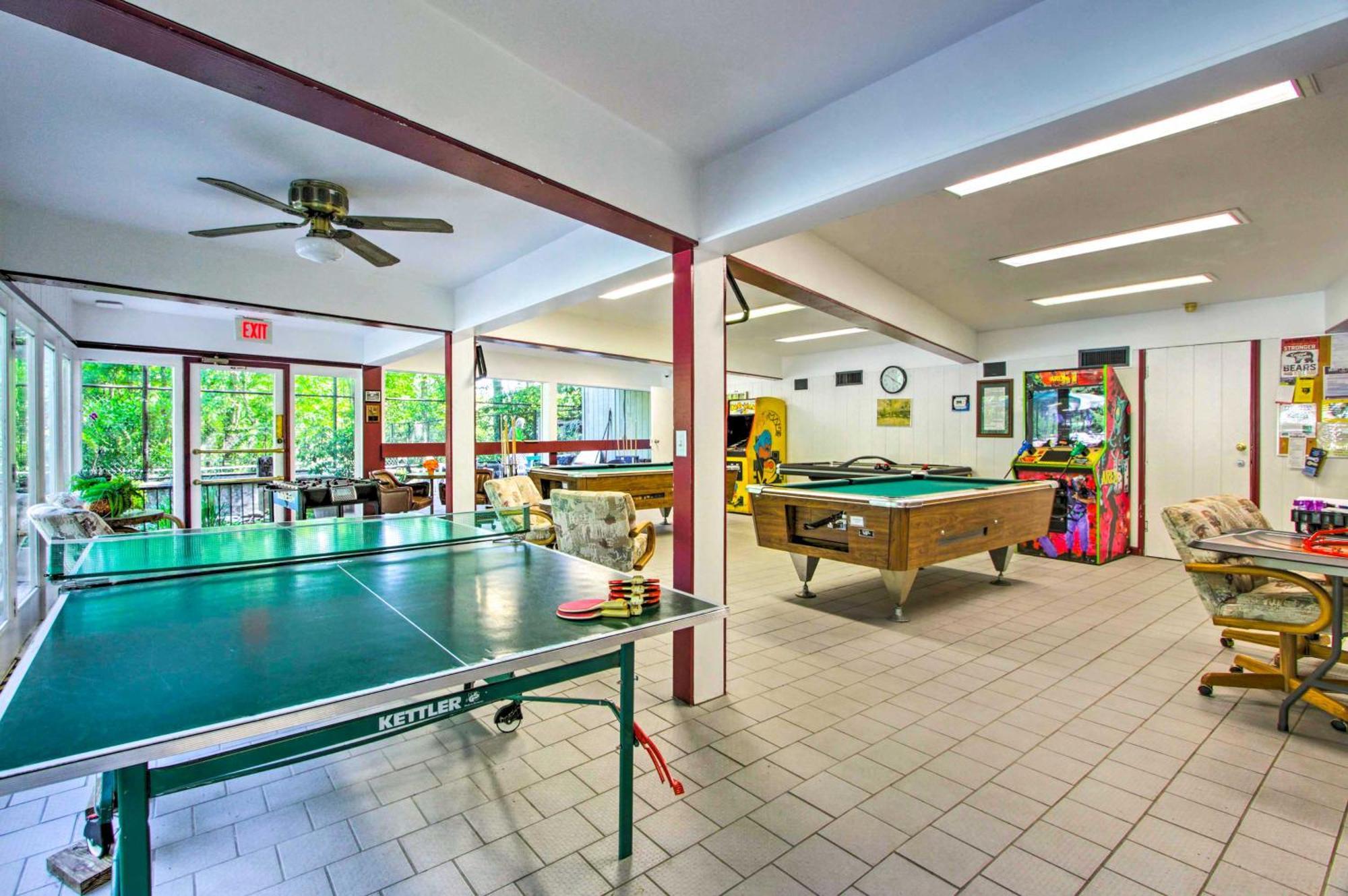 Mountain With Hot Tub, Deck And Games